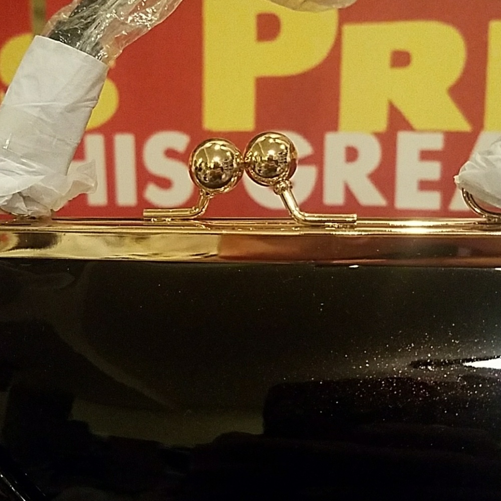 Tatyana Vintage Black To Die For Coffin Kisslock Pinup Purse w Leopard Lining - Picture 6 of 9